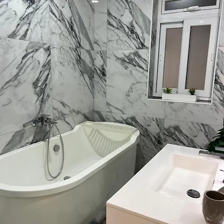 Luxury 2-br Oasis In St. Julians San Ġiljan
