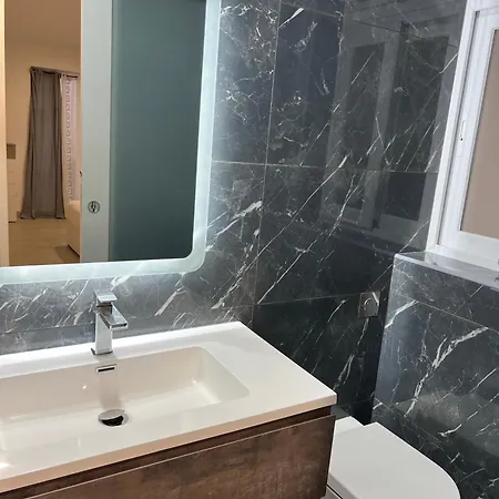 Luxury 2-br Oasis In St. Julians