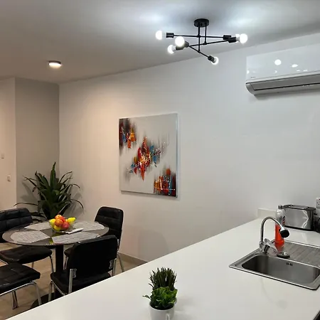 Luxury 2-br Oasis In St. Julians San Ġiljan